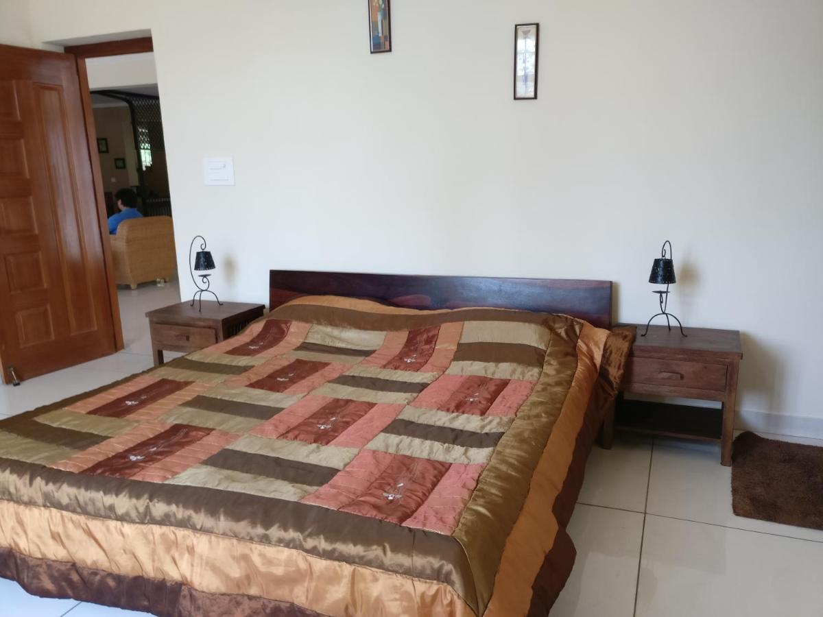 Robin Woods Homestay Sakleshpur Extérieur photo